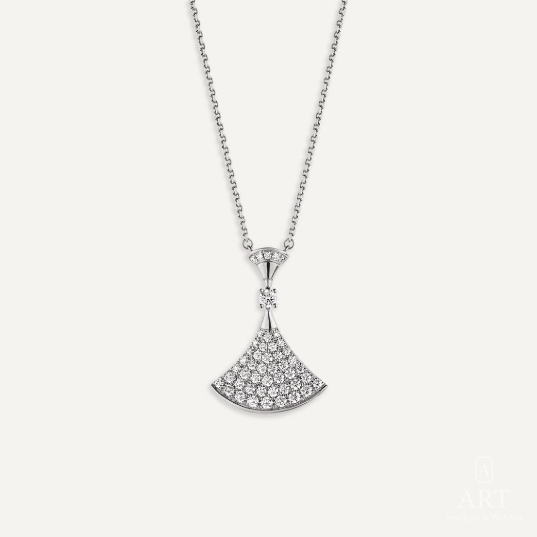 Collier Divina